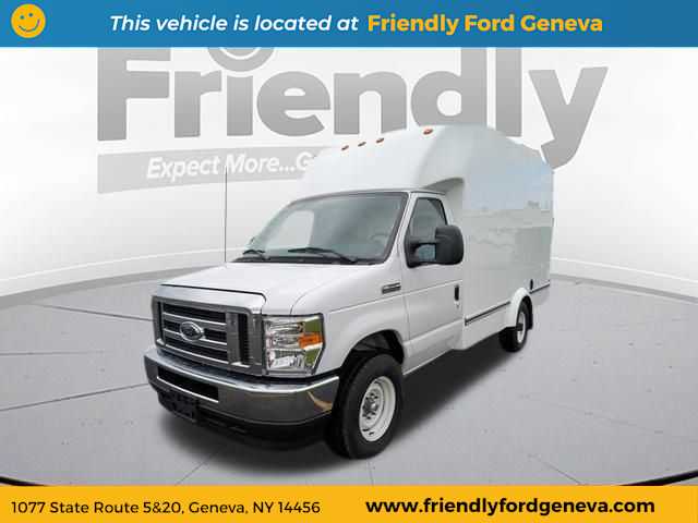 2025 Ford E-Series Base's photo