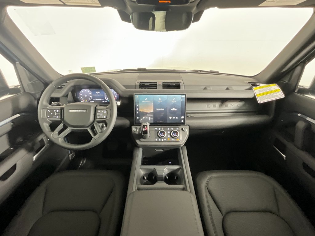 2026 Land Rover Defender 110 S photo 4