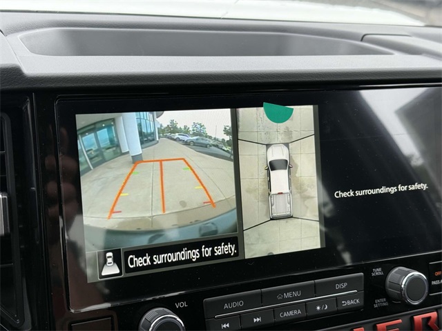 2025 Nissan Frontier PRO-4X photo 5
