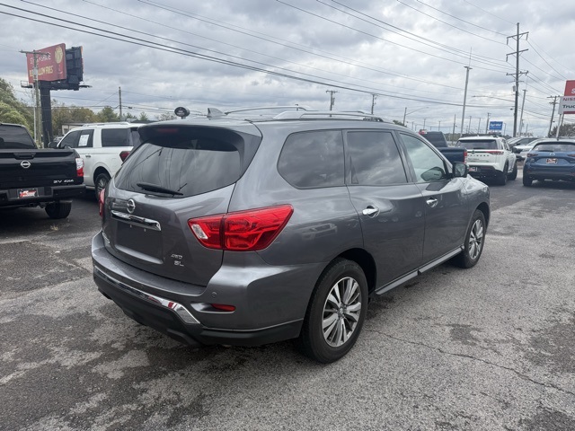 2020 Nissan Pathfinder SL photo 3