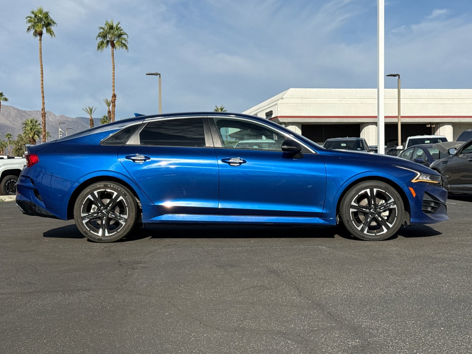 2022 Kia K5 GT-Line photo 2