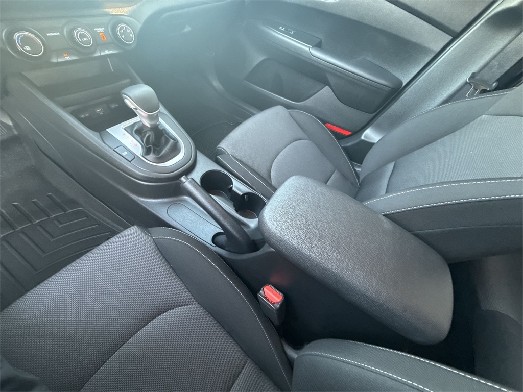 2023 Kia Forte LXS photo 21