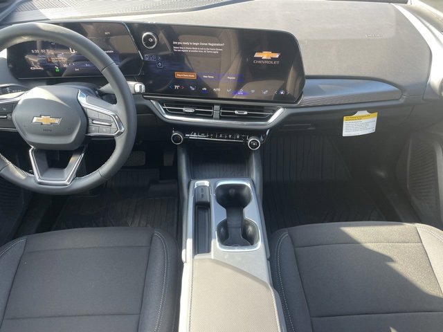 2026 Chevrolet Equinox EV 1LT photo 11