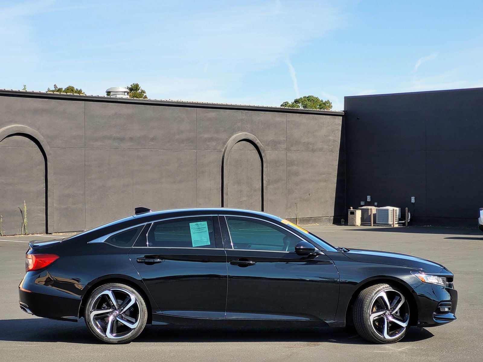 2020 Honda Accord Sport photo 3
