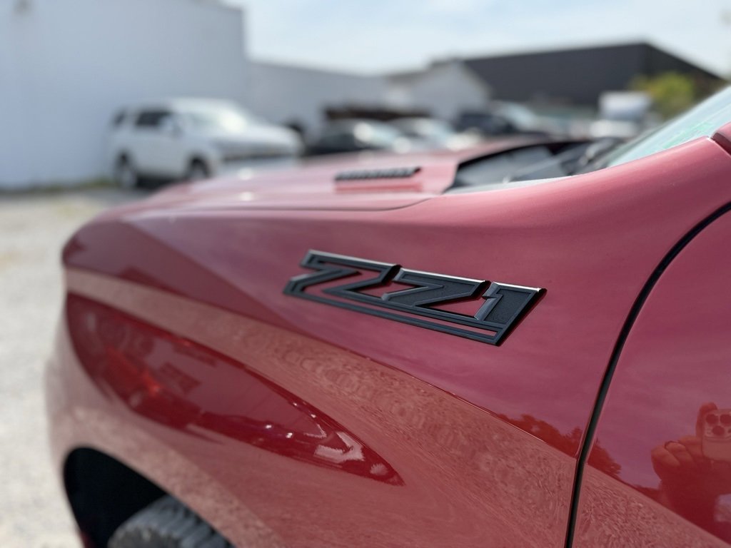 2025 Chevrolet Silverado 1500 RST photo 9