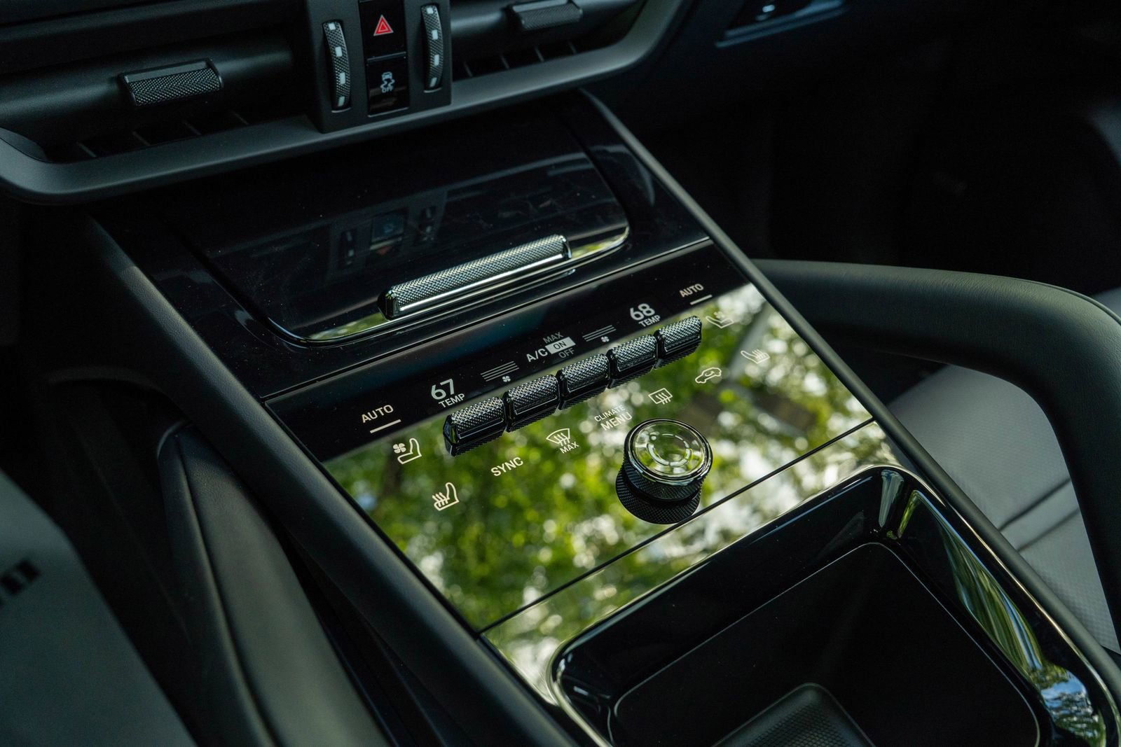 2026 Porsche Cayenne Base photo 29