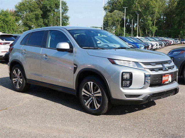 2025 Mitsubishi Outlander Sport ES's photo