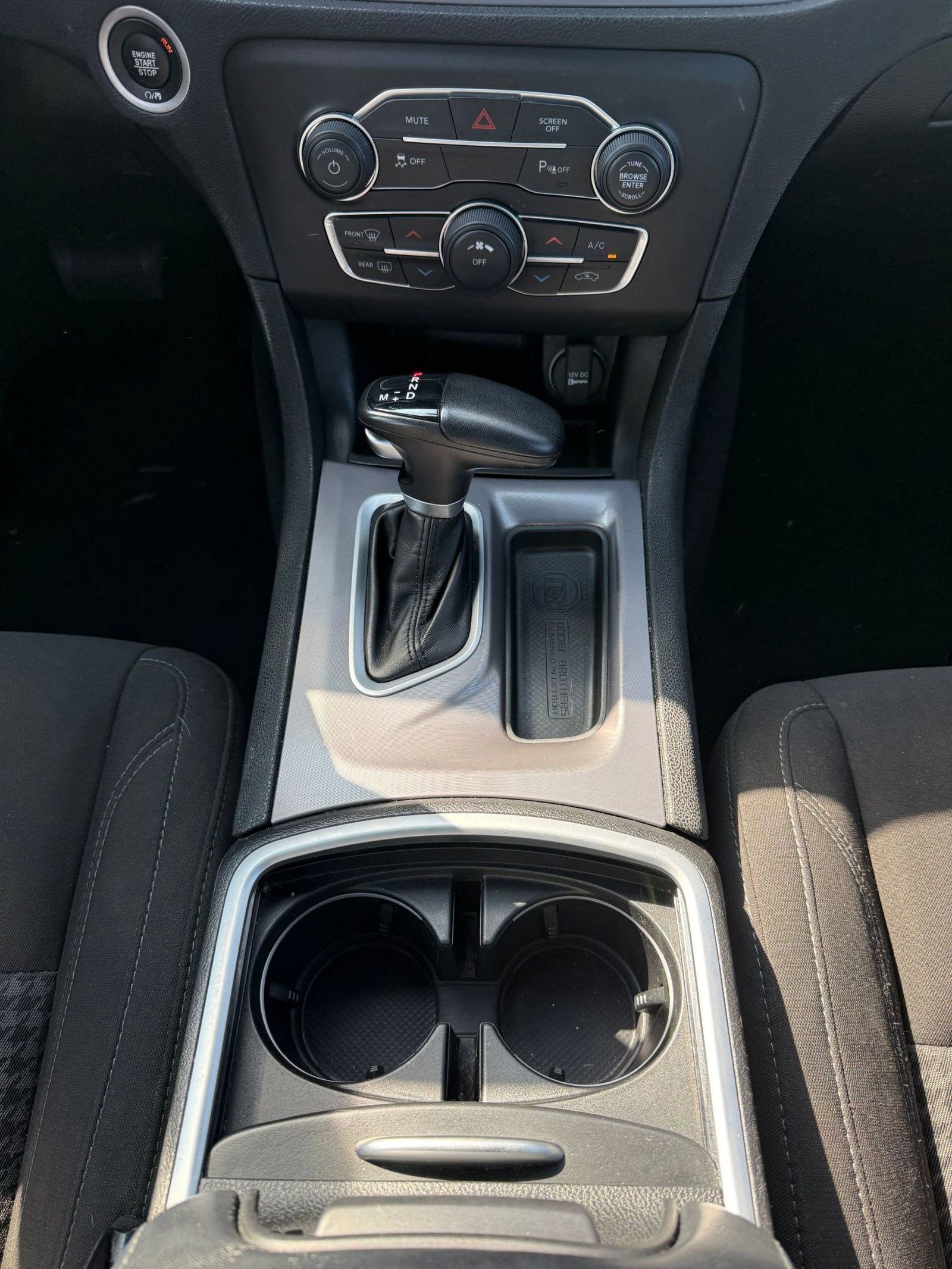 2023 Dodge Charger SXT photo 15