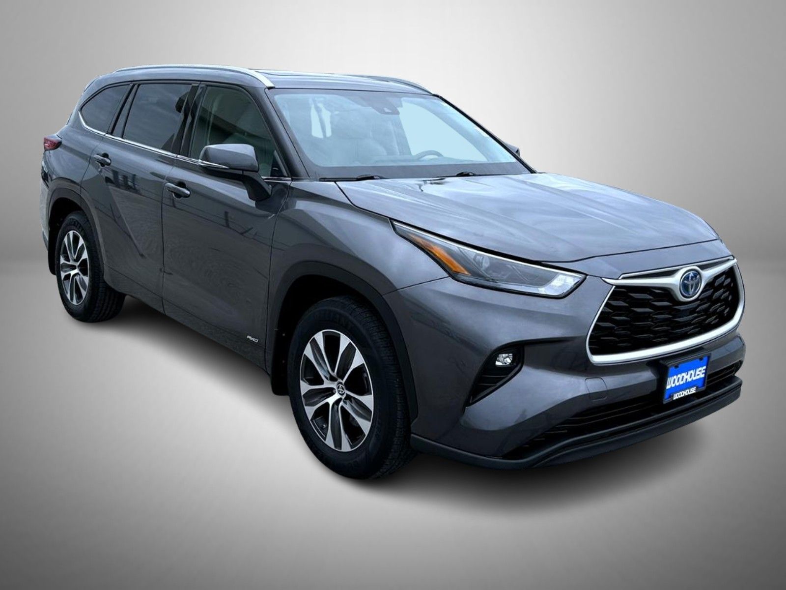 2022 Toyota Highlander Hybrid XLE photo 3