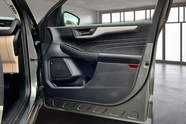 2022 Ford Escape SE photo 22