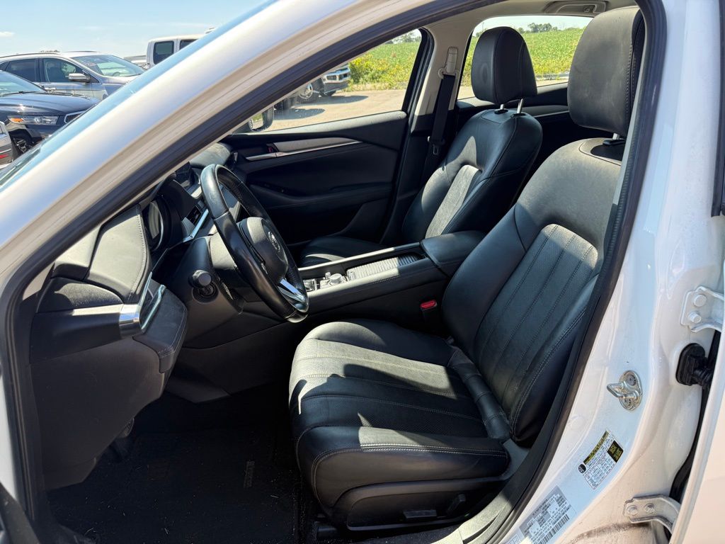 2021 Mazda Mazda6 Touring photo 4