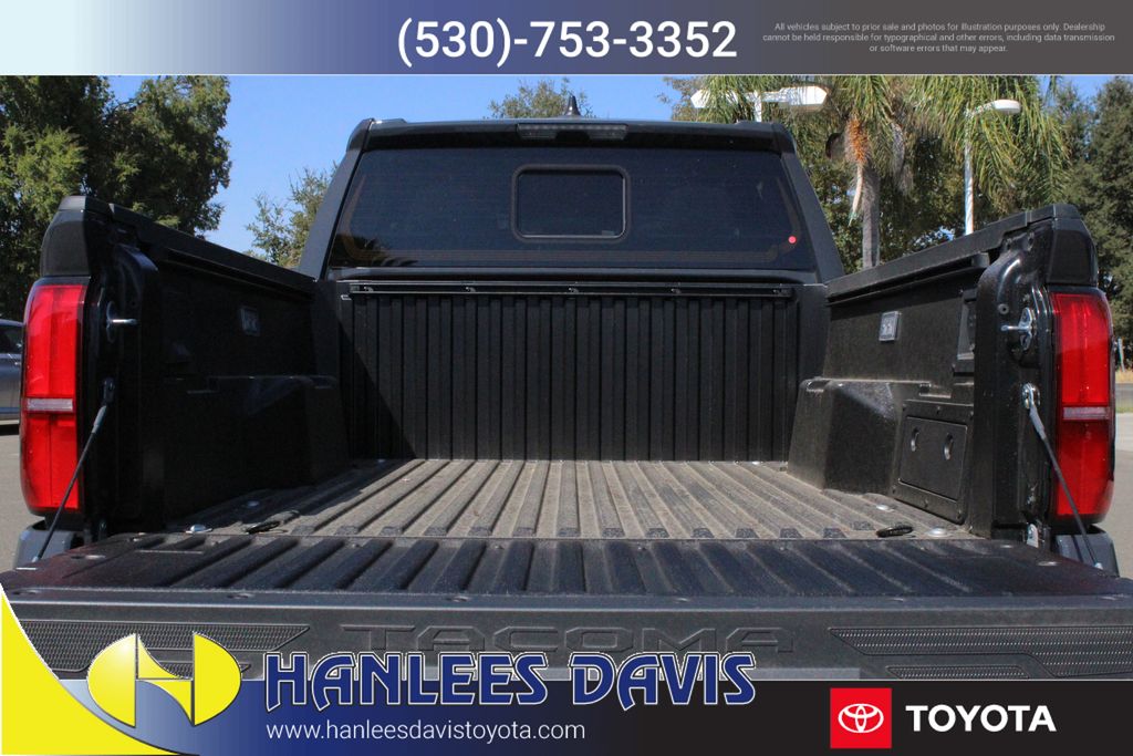 2025 Toyota Tacoma TRD Sport 4x4 Double Cab photo 10