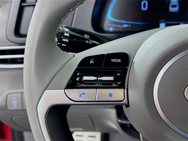 2025 Hyundai Elantra SEL Sport photo 14