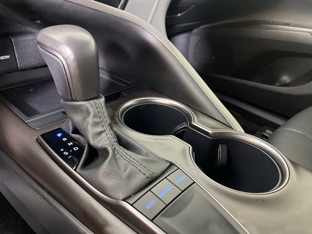 2024 Toyota Camry SE photo 26
