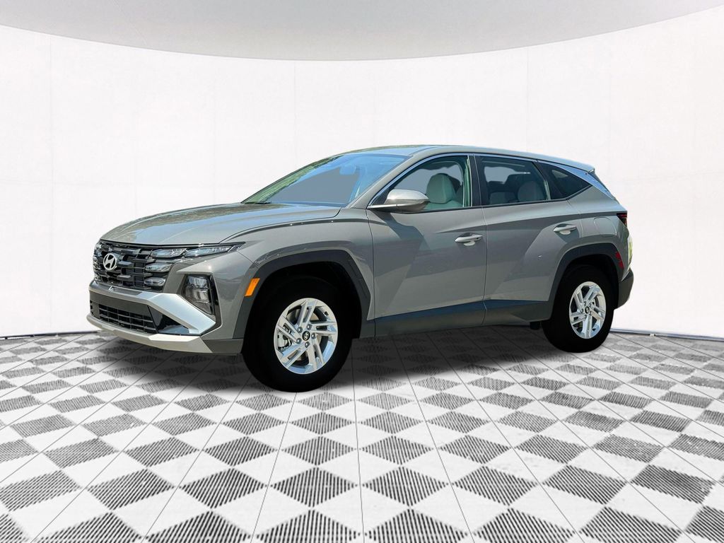 2025 Hyundai Tucson SE photo 2