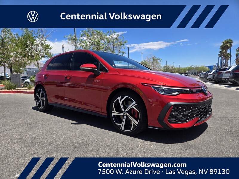 2025 Volkswagen Golf GTI SE's photo