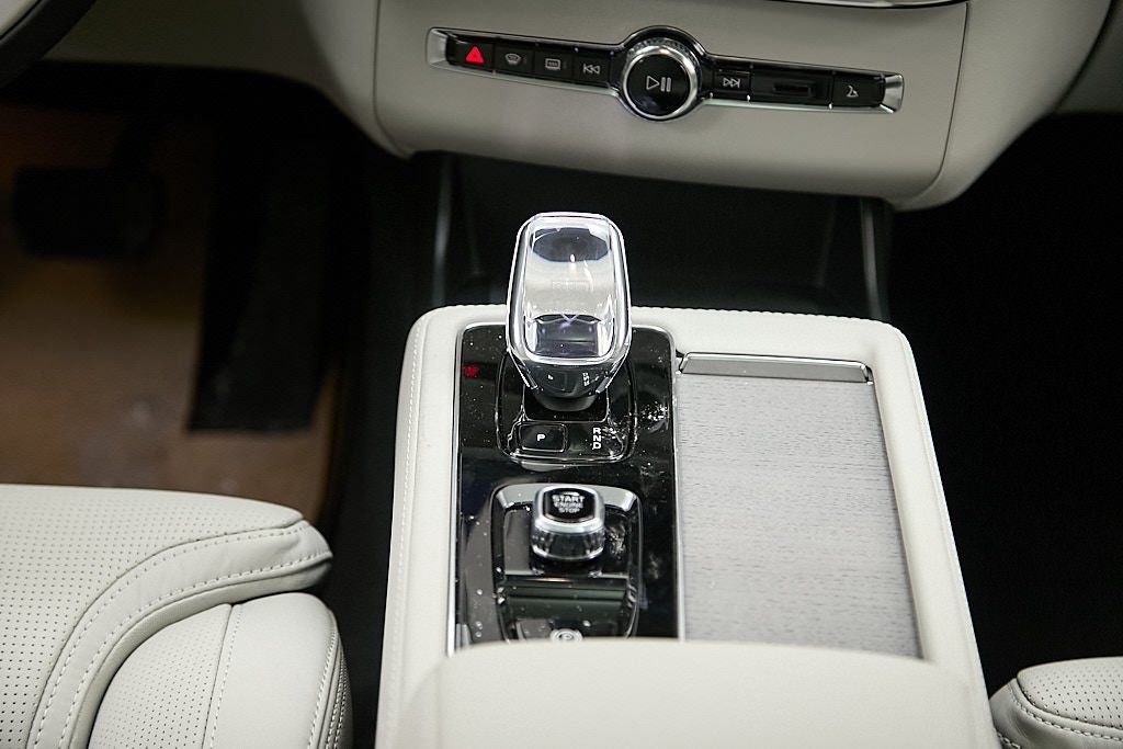 2026 VOLVO XC90 - Image 29