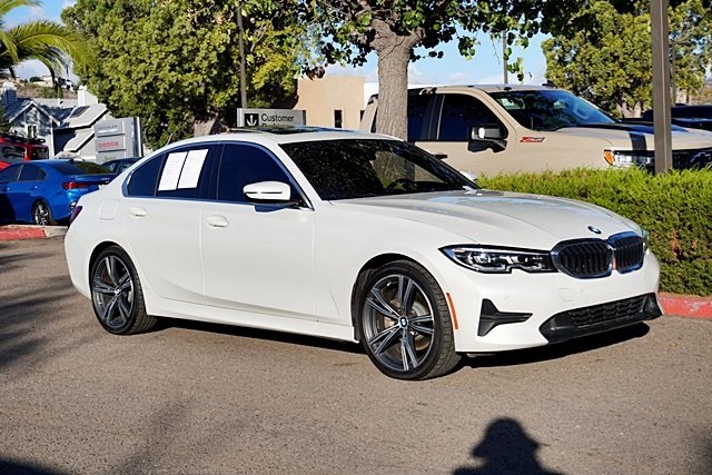 Used 2022 White BMW 330i image 5