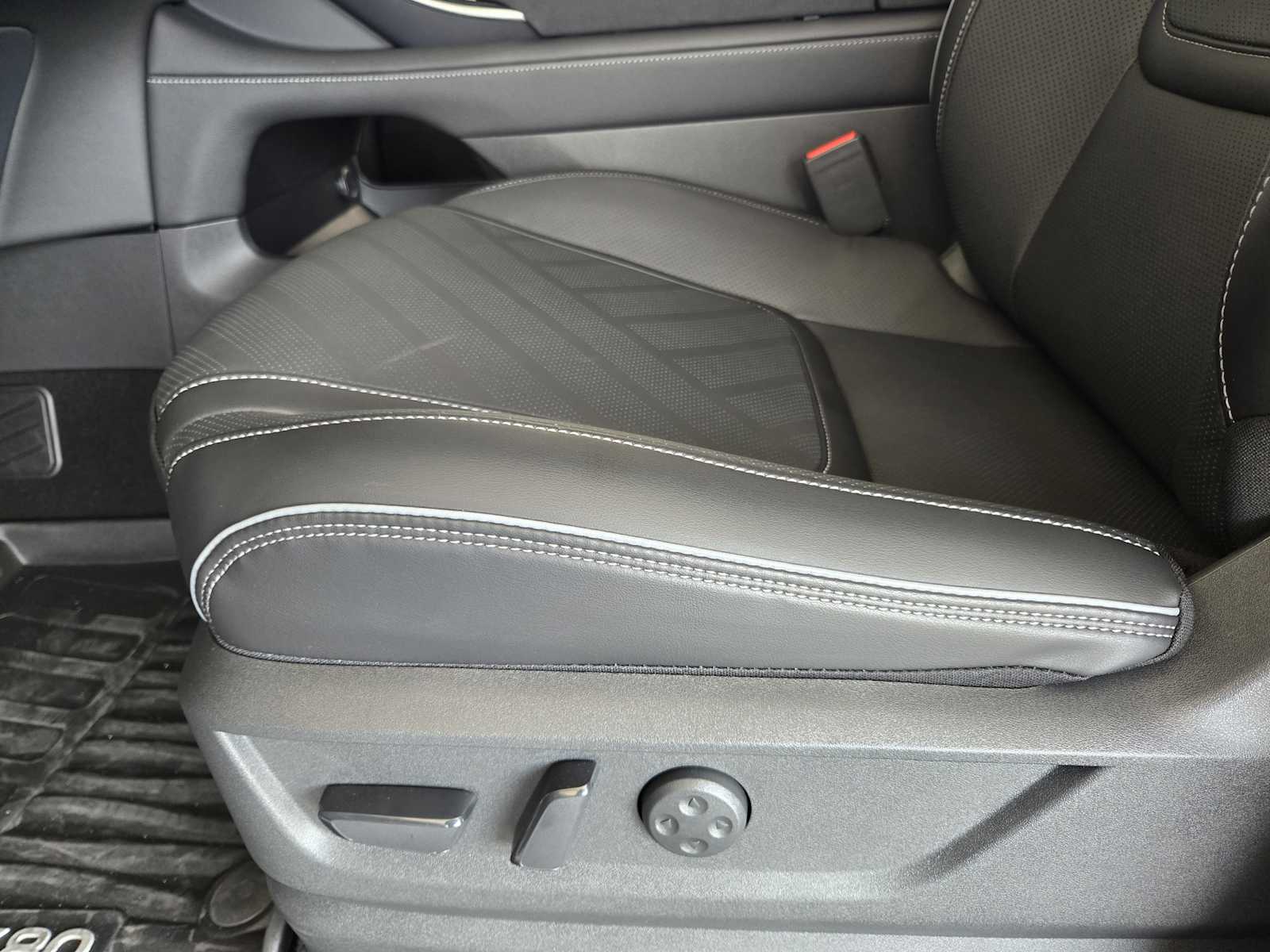 2026 INFINITI QX80 Luxe - Photo 14