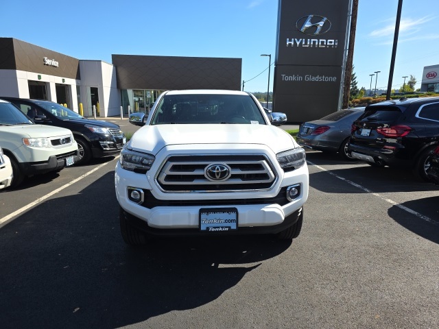 2023 Toyota Tacoma Limited V6 photo 2
