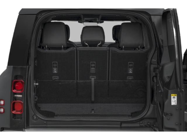 2025 Land Rover Defender 130 V8 photo 14