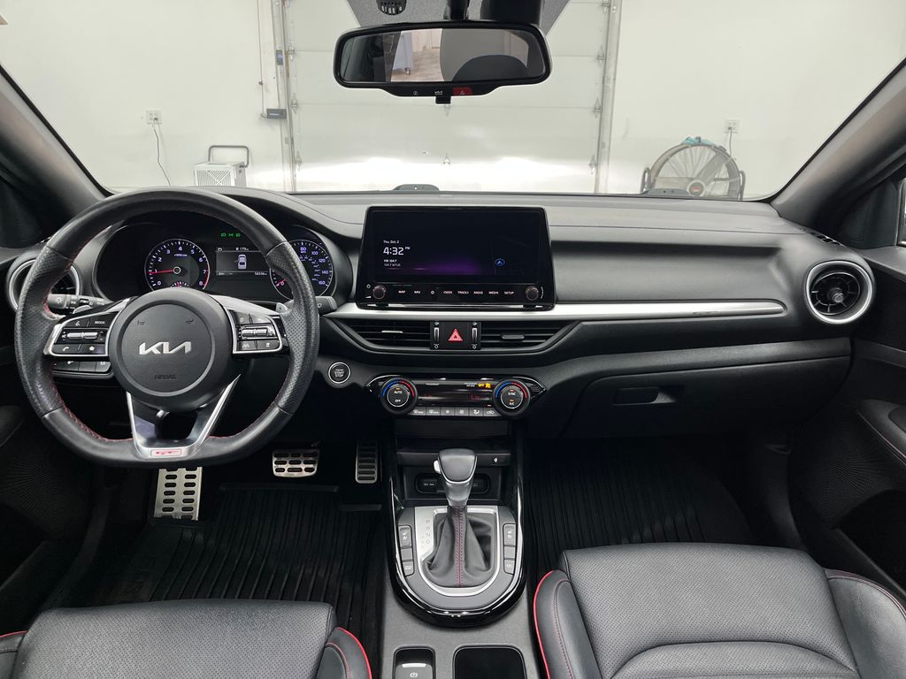 2023 Kia Forte GT photo 12