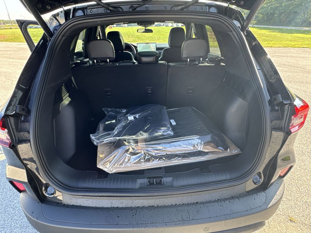 2025 Ford Escape ST-Line photo 18