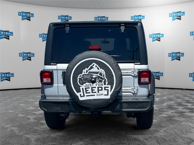 2022 Jeep Wrangler Unlimited Sport S photo 2