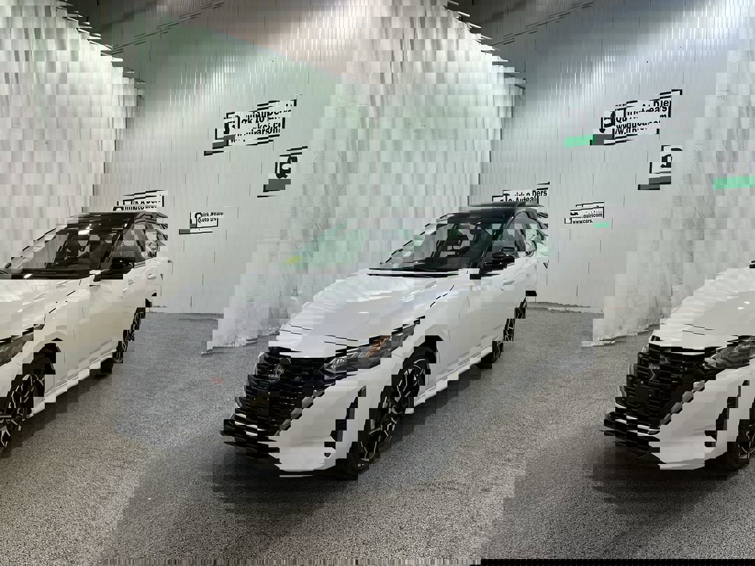 2025 Nissan Sentra SR photo 4