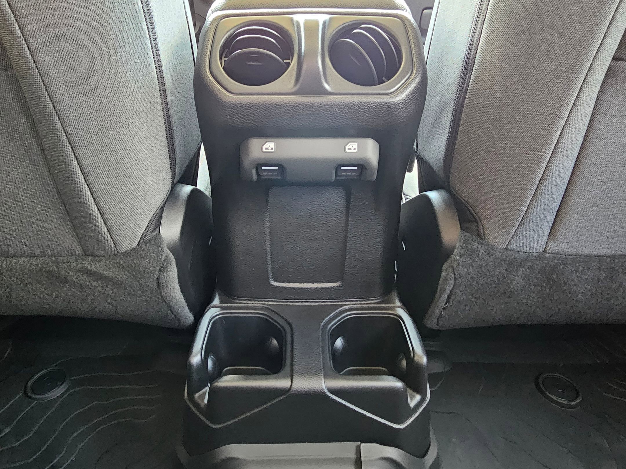 2025 Jeep Wrangler Sport S photo 25