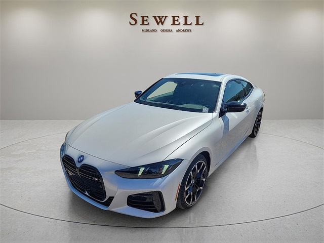 2026 BMW 4 Series M440i's photo