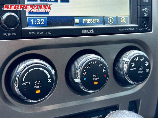 2012 Dodge Challenger SRT8 392 photo 14