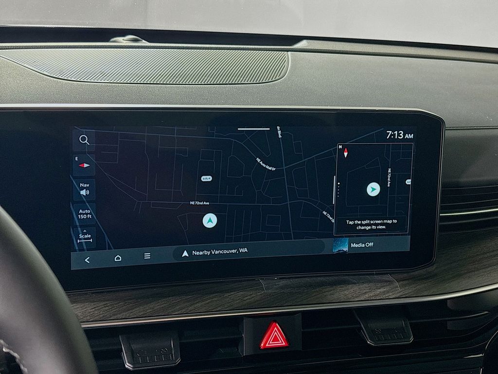 2025 Kia K5 EX photo 16