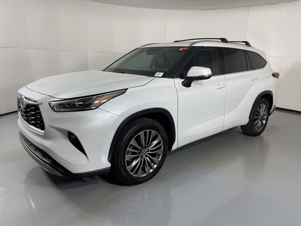 2022 Toyota Highlander Platinum photo 4
