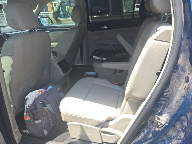 2021 Volkswagen Atlas V6 SE Technology R-Line photo 5