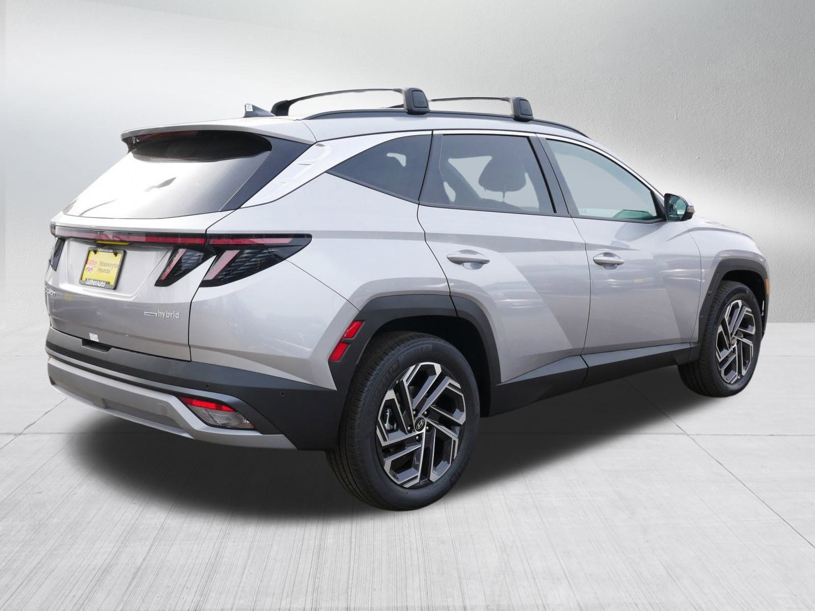 2026 Hyundai Tucson Hybrid Limited photo 2