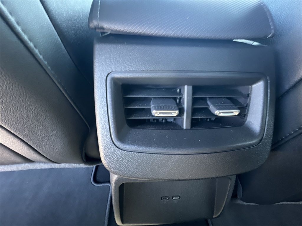 2024 Chevrolet Equinox EV 1LT photo 28