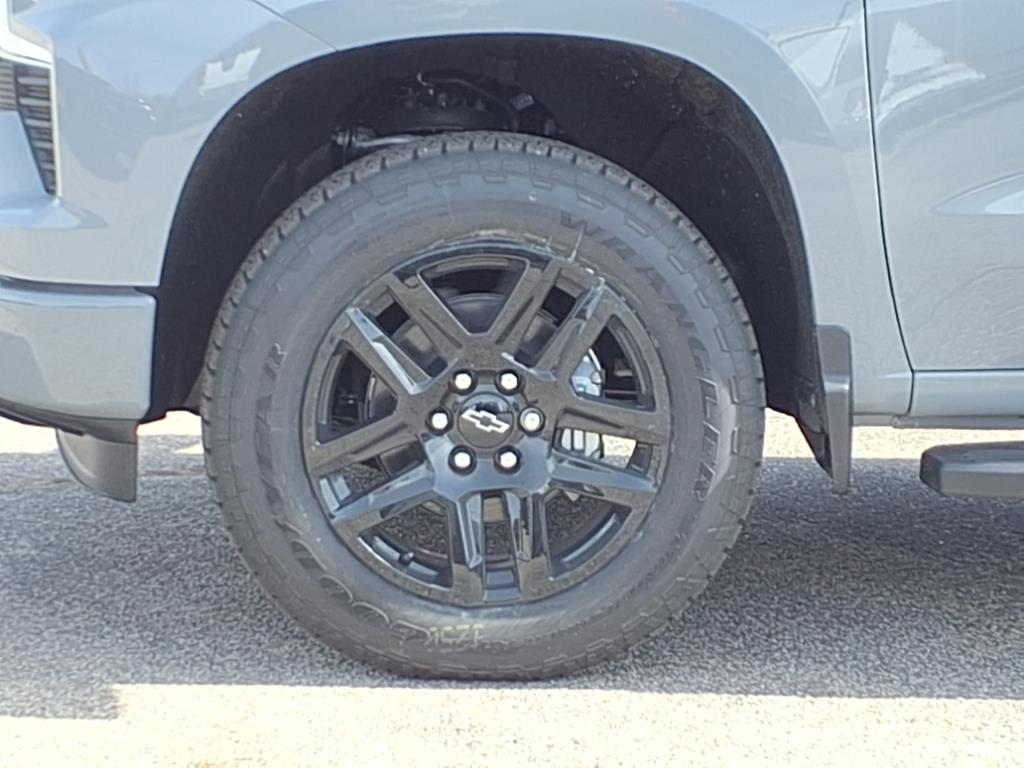 2025 Chevrolet Silverado 1500 RST photo 7
