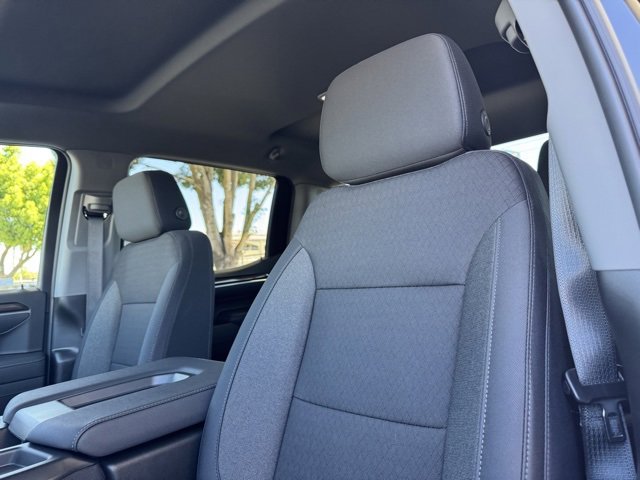 2025 Chevrolet Silverado 1500 LT photo 10