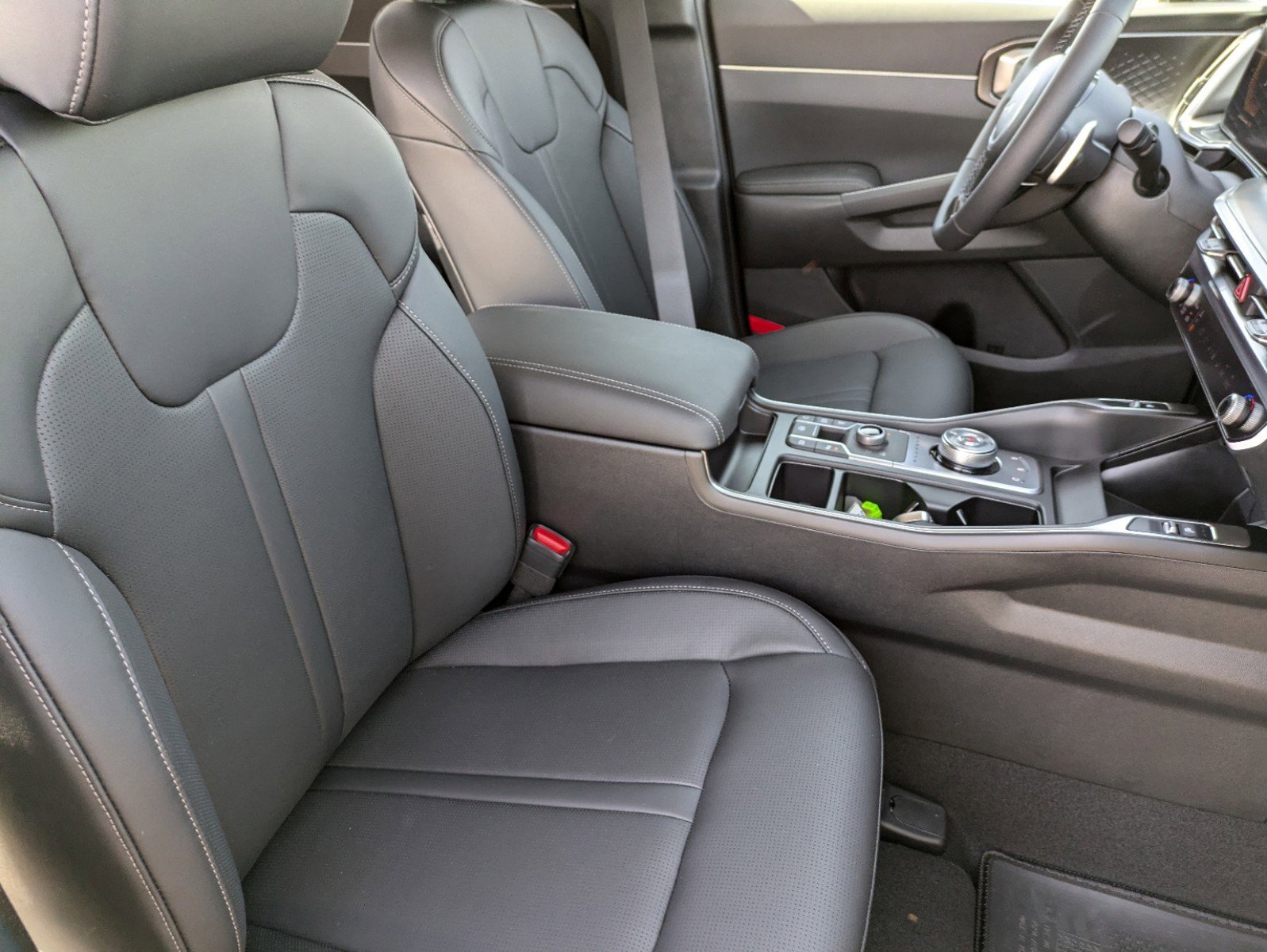 2025 Kia Sorento EX photo 10
