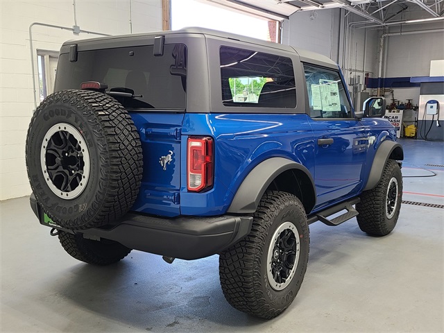 2024 Ford Bronco Black Diamond photo 3