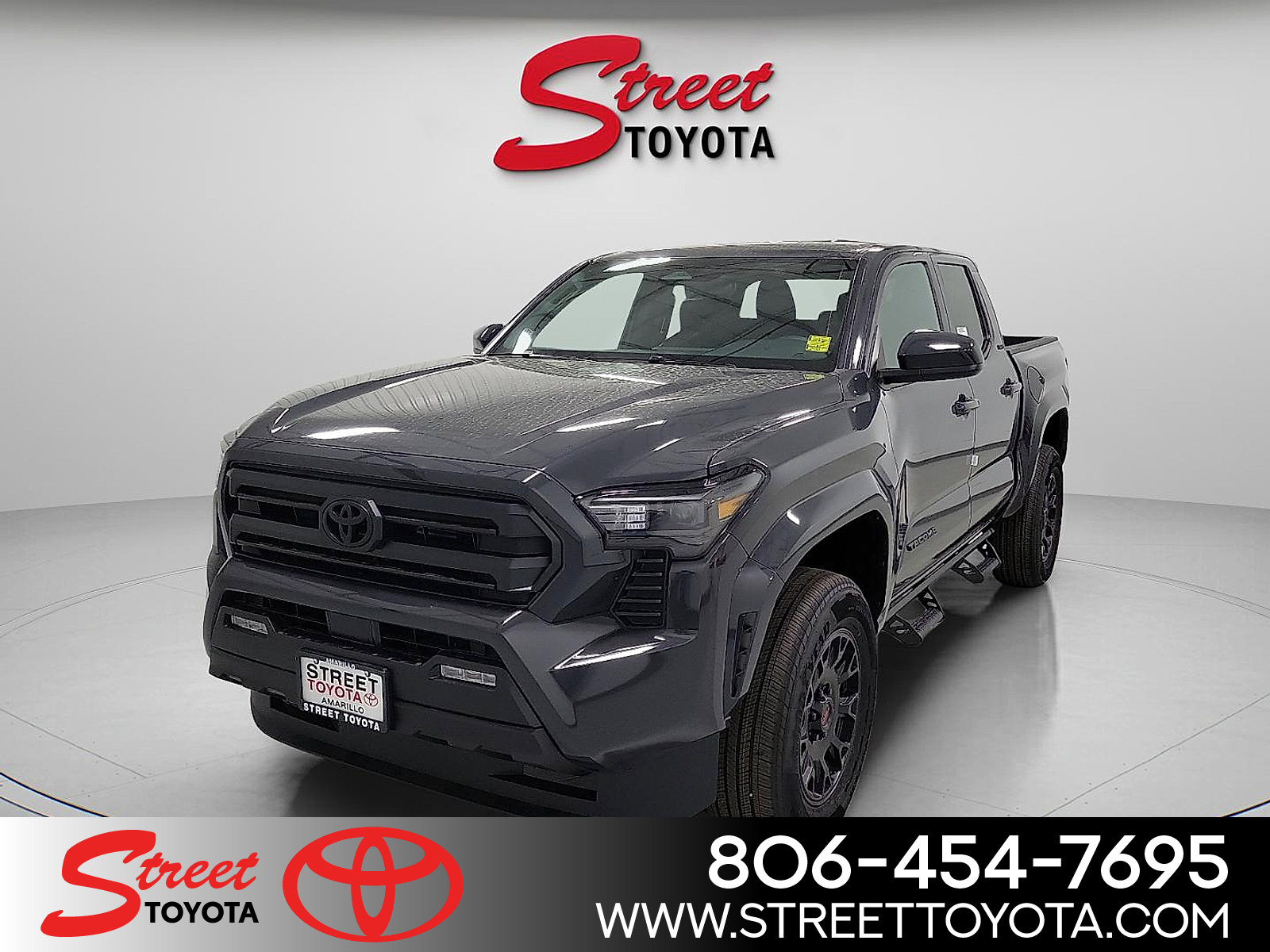 2025 Toyota Tacoma SR5's photo