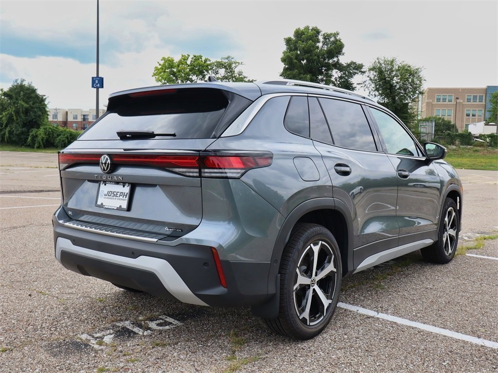 2025 Volkswagen Tiguan SE photo 4