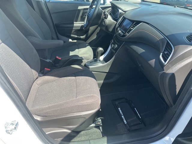 2022 Chevrolet Trax LS photo 18
