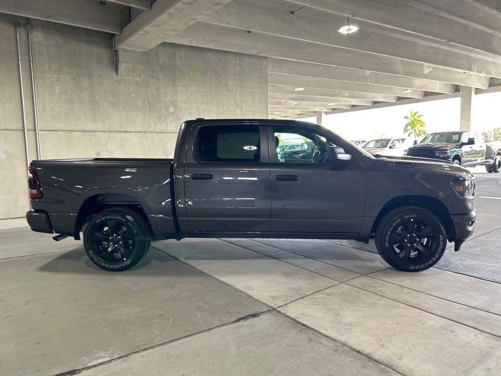 2024 Ram 1500 Tradesman photo 3