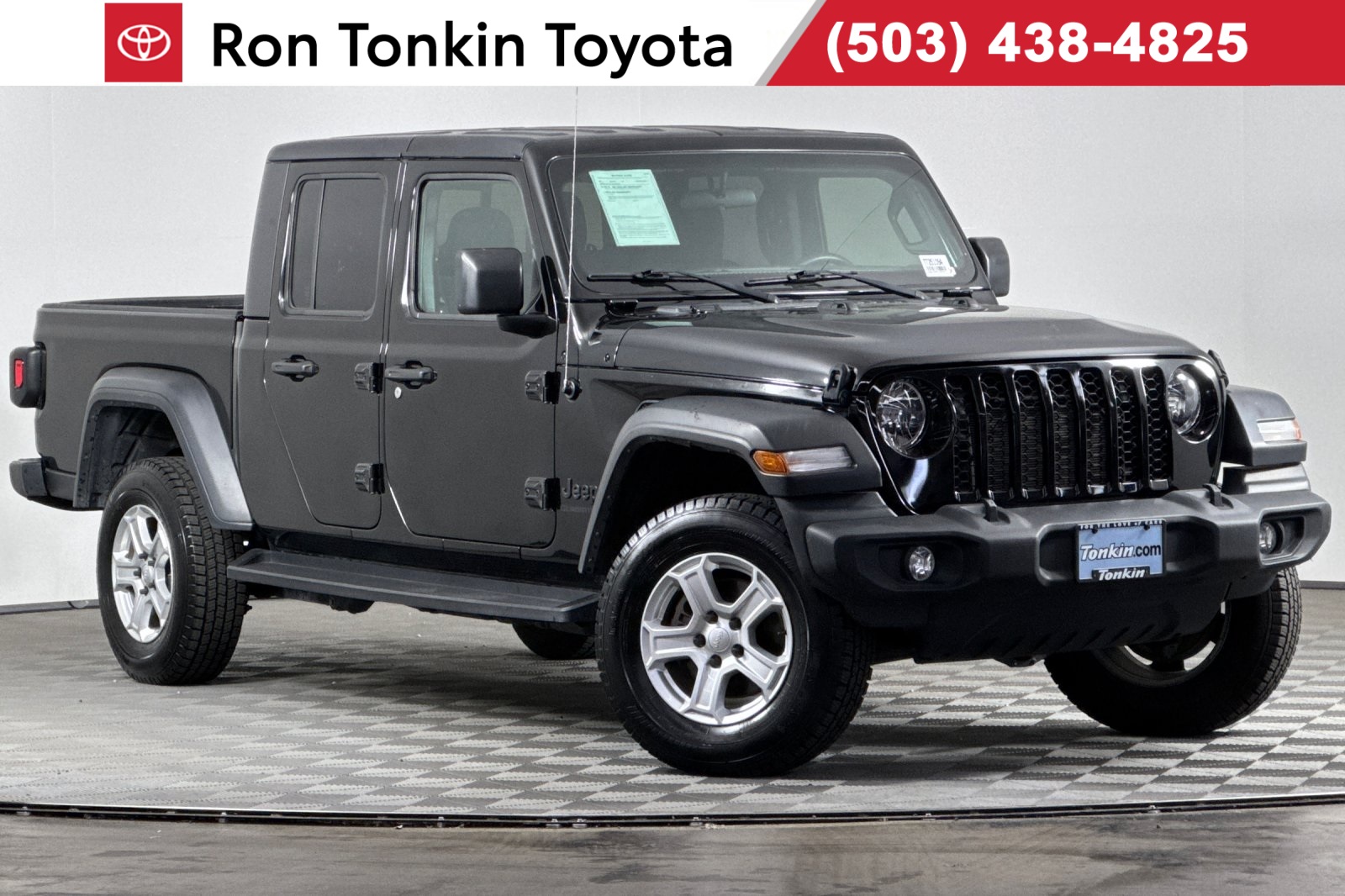 2020 Jeep Gladiator Sport's photo