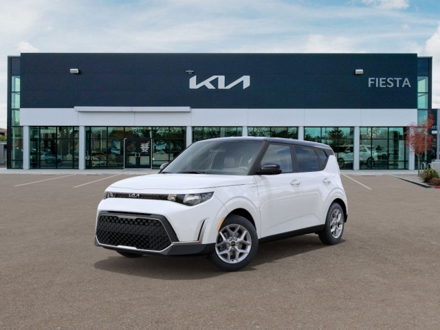 New 2025 CLEAR WHITE/BLACK Kia LX image 1