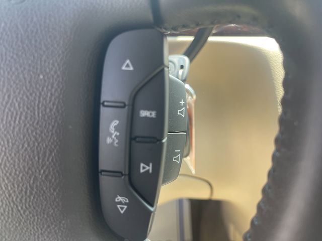 2011 Buick Lucerne CX photo 19