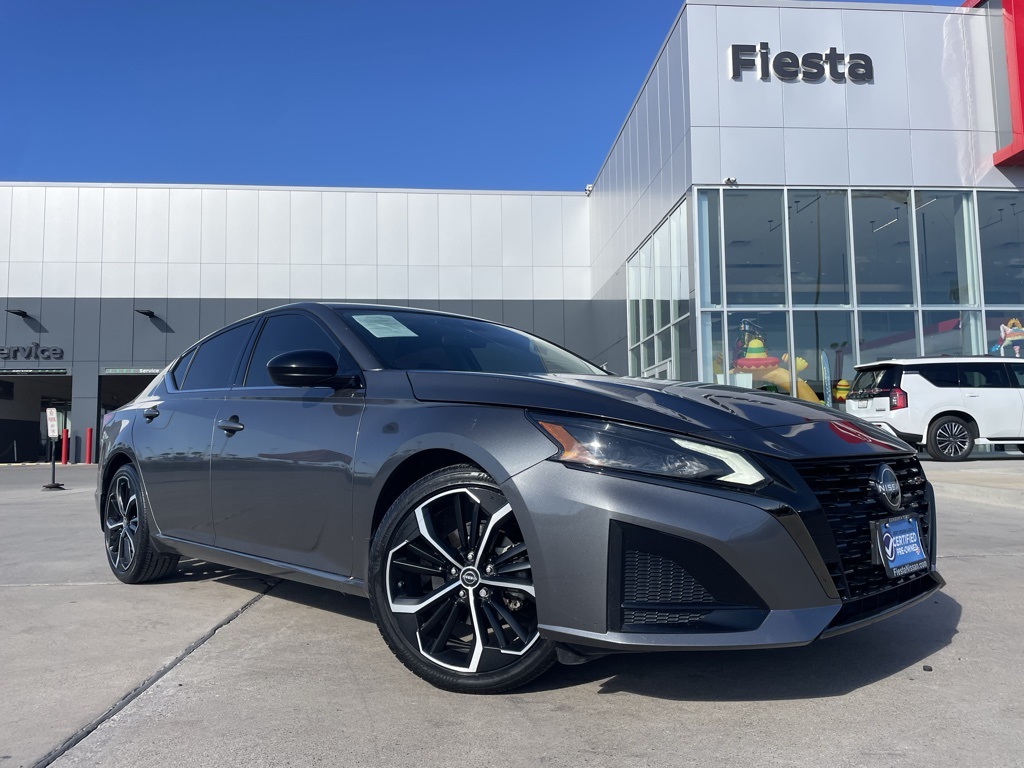 2023 Nissan Altima SR