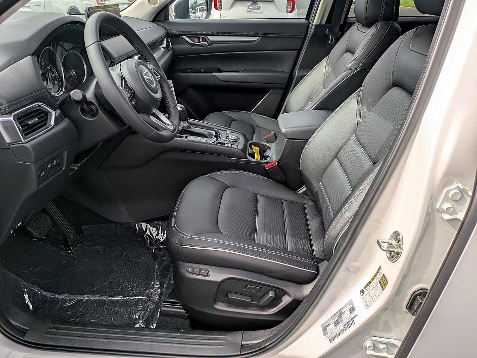 2025 Mazda CX-5 2.5 S Preferred photo 12